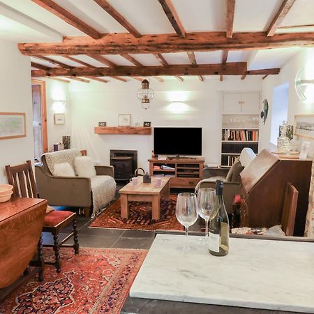 Naunton Cottage 라임레지스 외부 사진