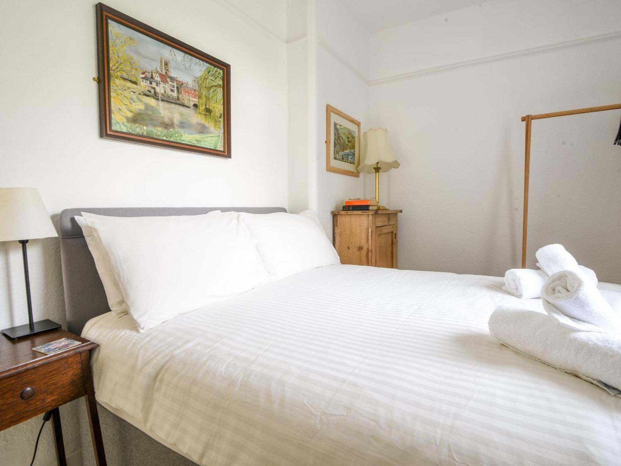 Naunton Cottage 라임레지스 외부 사진